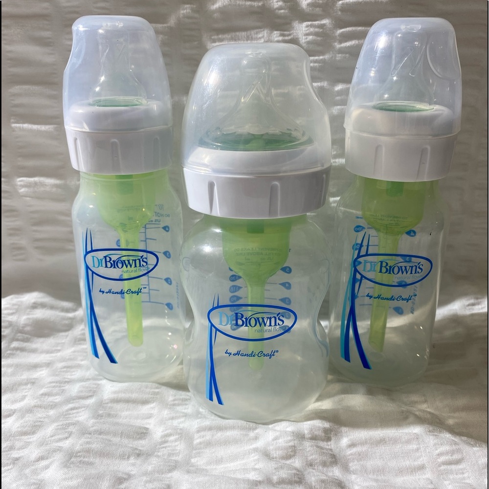 Lot of 3 Dr Brown’s bottles. Two 4 oz EUC and One 5 oz NWOT. Green